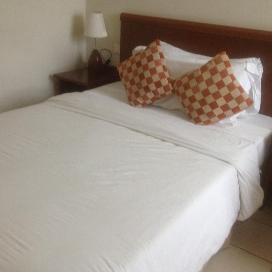 Tinapa Lakeside Hotel Calabar Esterno foto