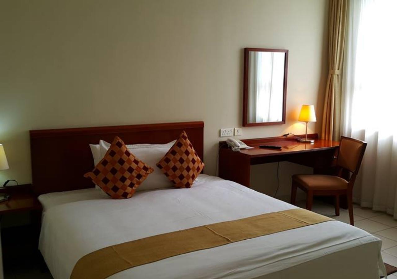 Tinapa Lakeside Hotel Calabar Esterno foto