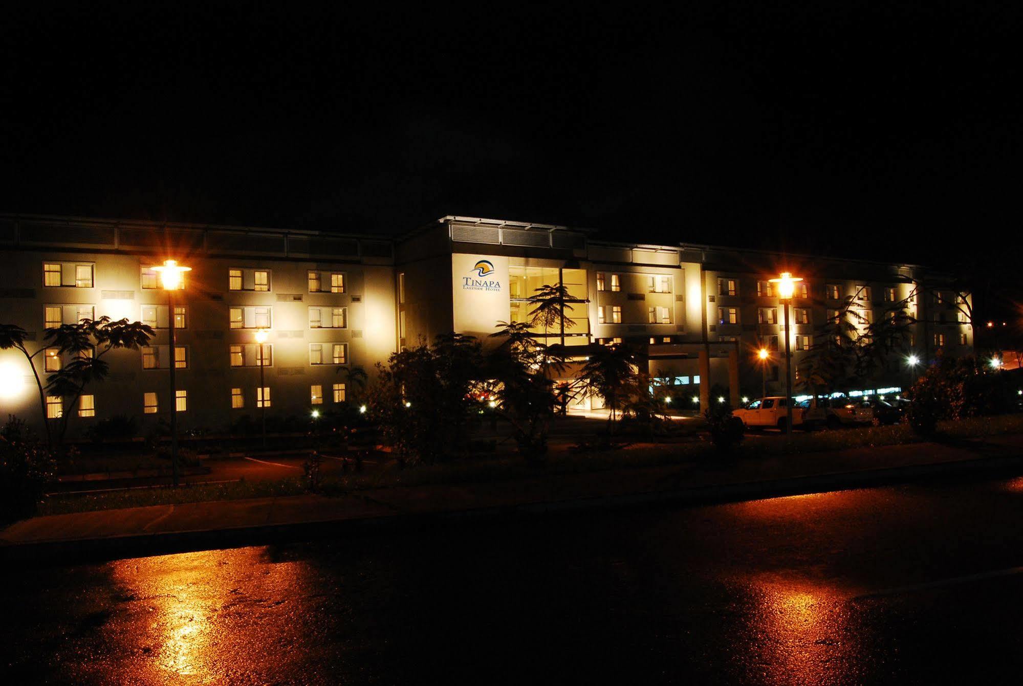 Tinapa Lakeside Hotel Calabar Esterno foto