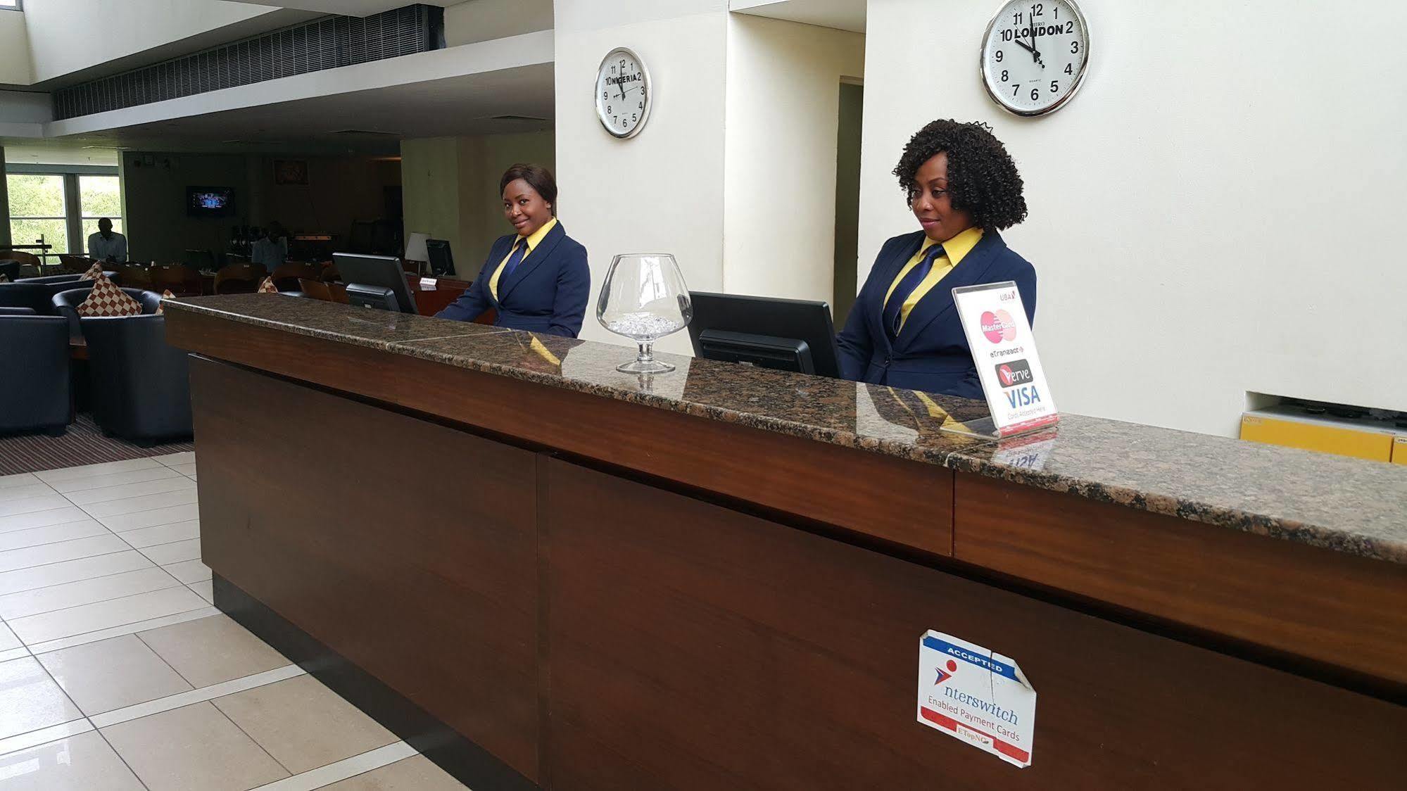 Tinapa Lakeside Hotel Calabar Esterno foto
